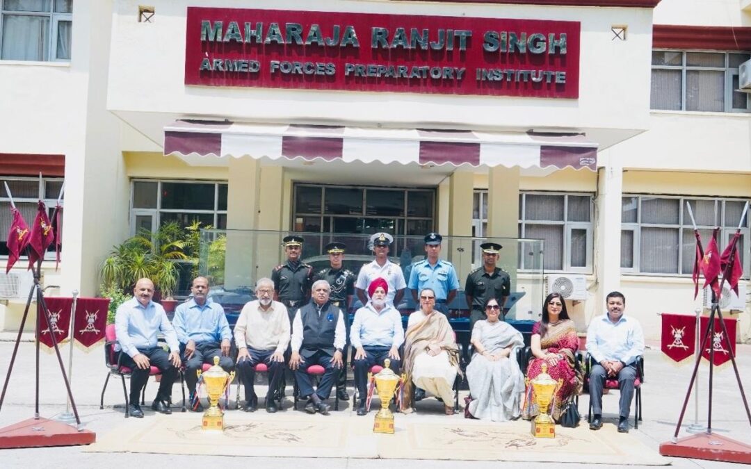 ਮਹਾਰਾਜਾ ਰਣਜੀਤ ਸਿੰਘ ਪ੍ਰੈਪਰੇਟਰੀ ਇੰਸਟੀਚਿਊਟ ਵੱਲੋਂ ਹੋਣਹਾਰ ਕੈਡਿਟਾਂ ਦਾ ‘ਅਚੀਵਰਜ਼ ਐਵਾਰਡ’ ਨਾਲ ਸਨਮਾਨ