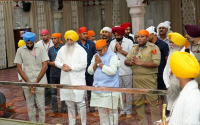 ‘ਸ਼ਹੀਦਾਂ ਦੇ ਸਰਤਾਜ’ ਸ੍ਰੀ ਗੁਰੂ ਅਰਜਨ ਦੇਵ ਜੀ ਦੇ ਸ਼ਹੀਦੀ ਗੁਰਪੁਰਬ ‘ਤੇ ਰਾਜਪਾਲ ਨੇ ਗੁਰਦੁਆਰਾ ਸ੍ਰੀ ਨਾਡਾ ਸਾਹਿਬ ਵਿਖੇ ਮੱਥਾ ਟੇਕਿਆ